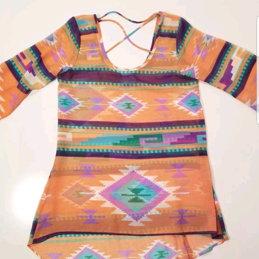 Daytrip buckle brand small hi lo sheer tunic